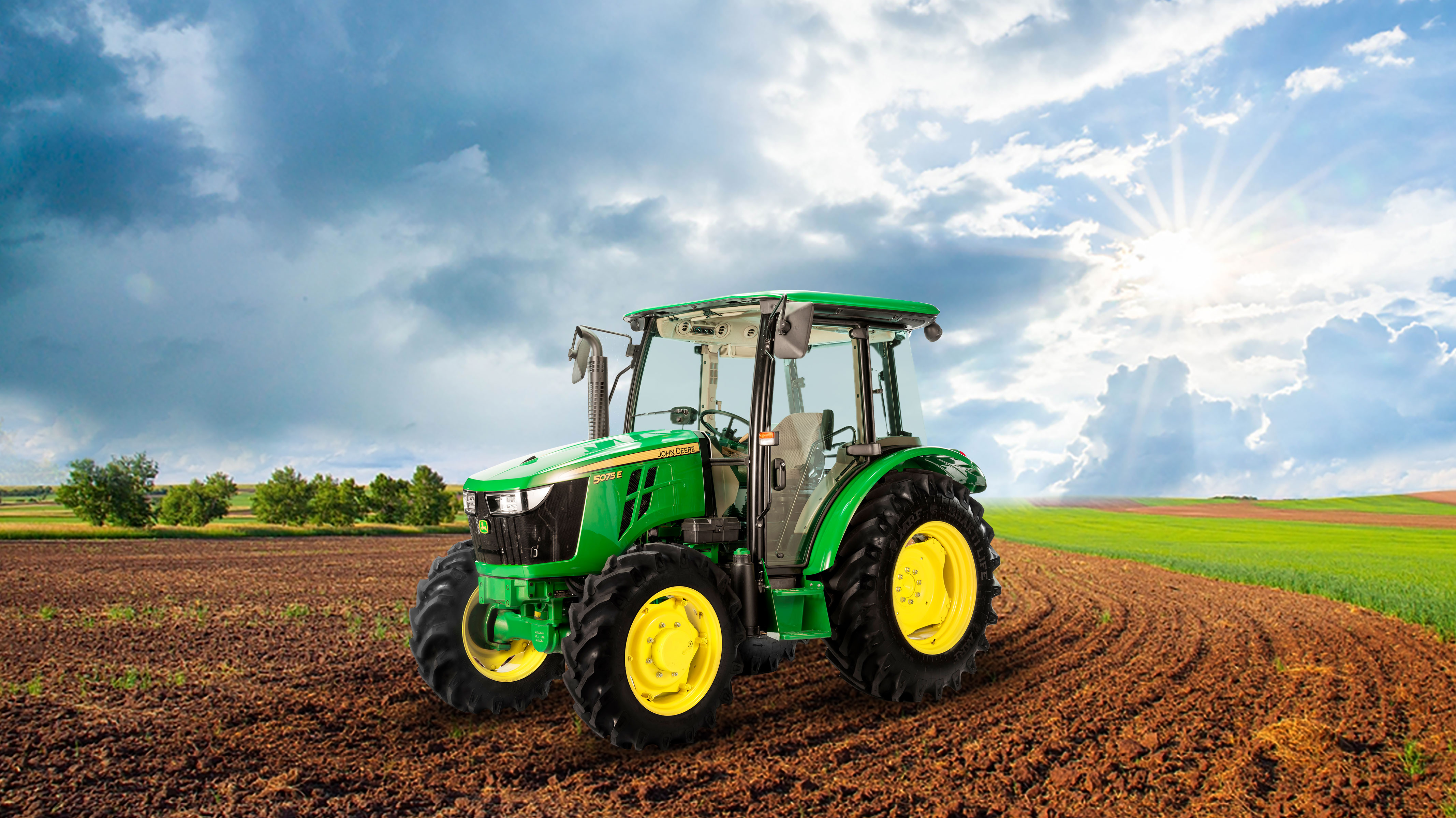 John Deere India E series tractor range