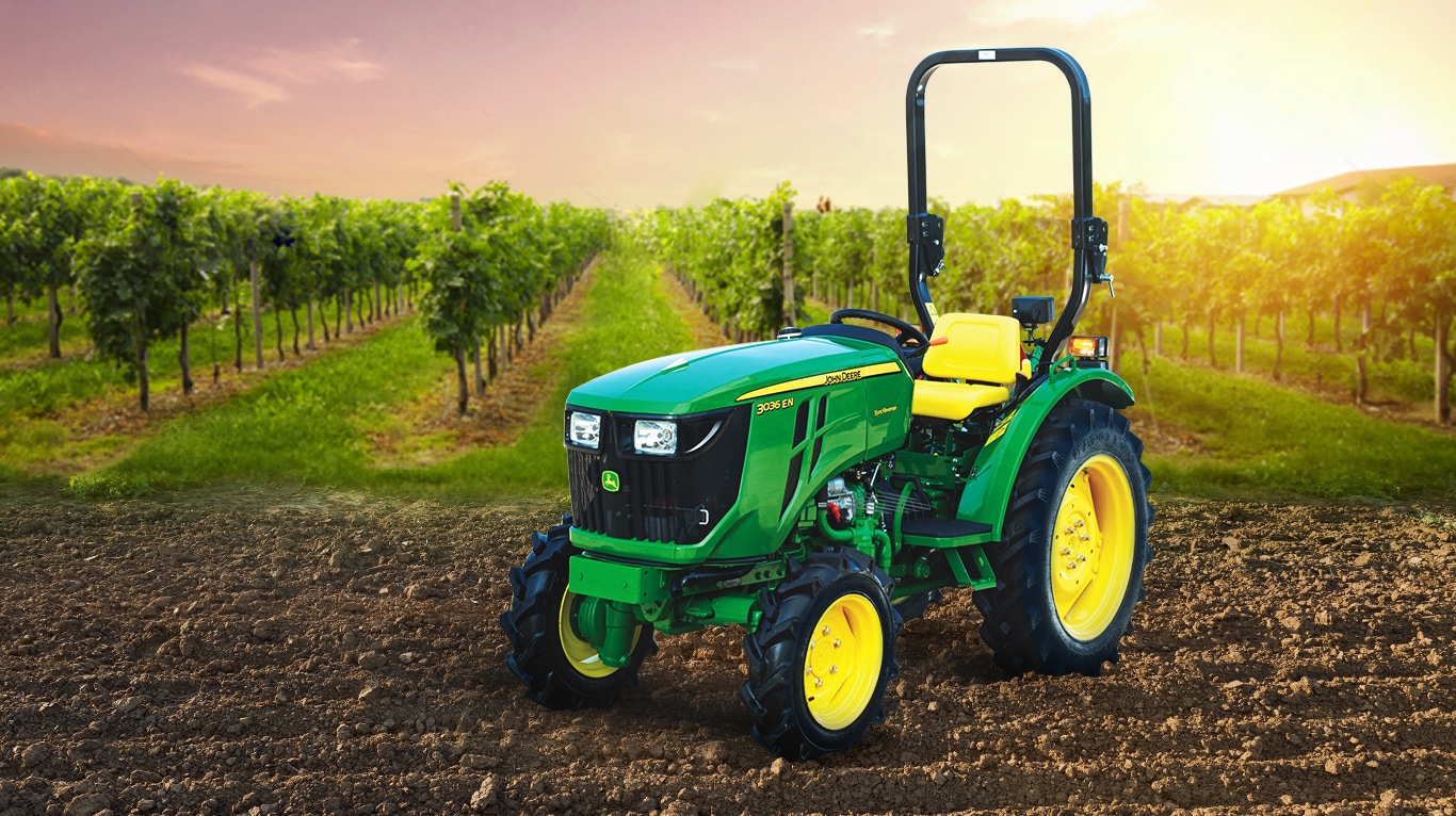 John Deere Tractor , Speciality tractor range , Right Profile
